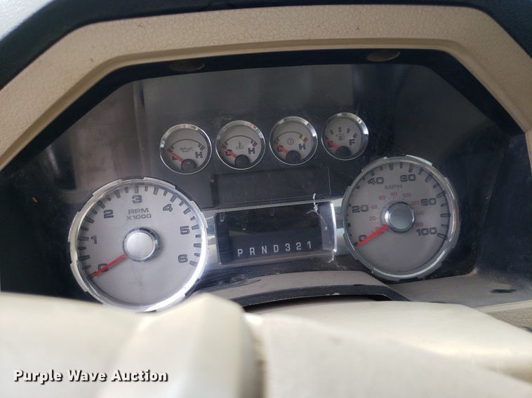 image for item IP9306 2008 Ford F250 Super Duty  Crew Cab pickup truck