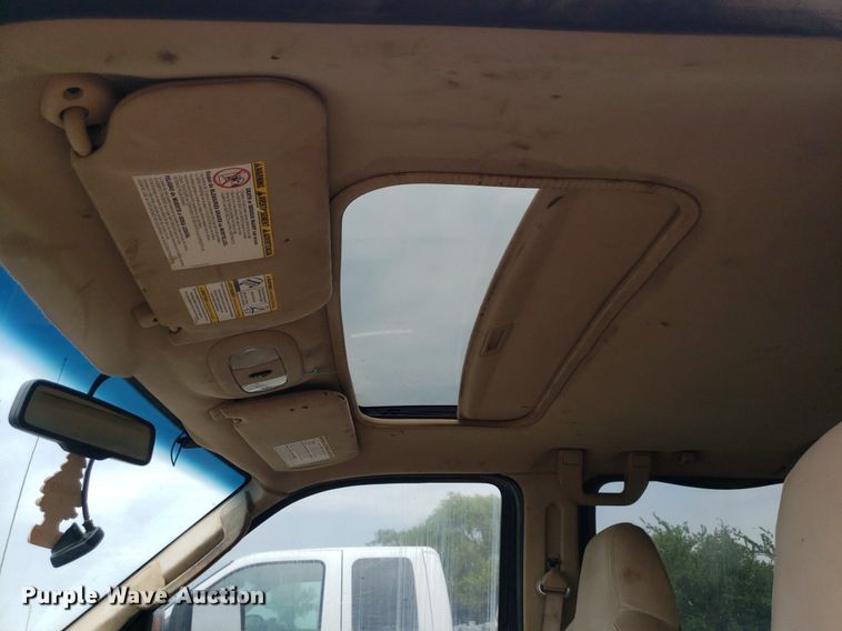 image for item IP9306 2008 Ford F250 Super Duty  Crew Cab pickup truck