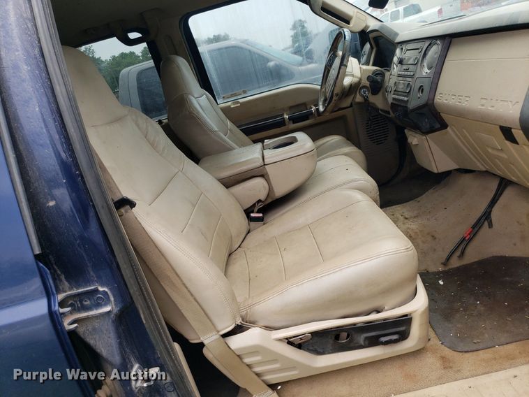 image for item IP9306 2008 Ford F250 Super Duty  Crew Cab pickup truck