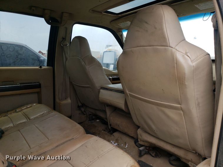 image for item IP9306 2008 Ford F250 Super Duty  Crew Cab pickup truck