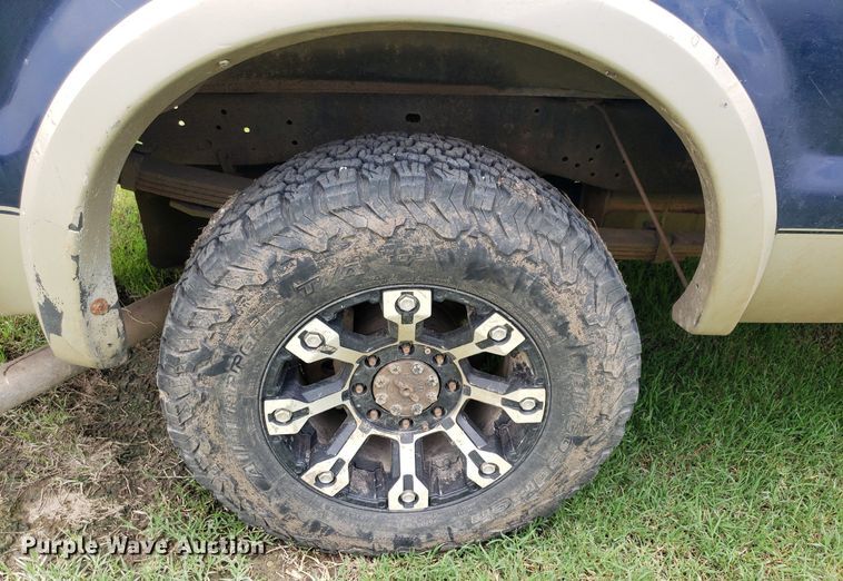 image for item IP9306 2008 Ford F250 Super Duty  Crew Cab pickup truck