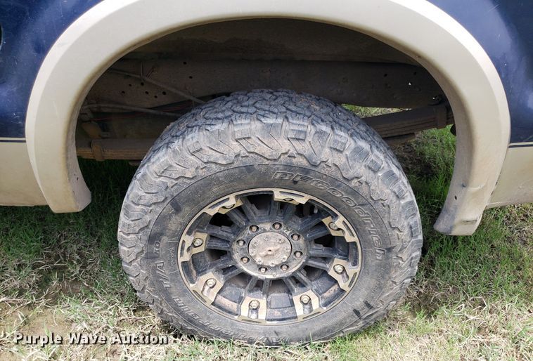 image for item IP9306 2008 Ford F250 Super Duty  Crew Cab pickup truck