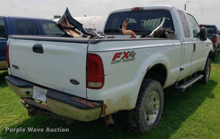 image for item IP9307 2005 Ford  F350 Super Duty  SuperCab pickup truck