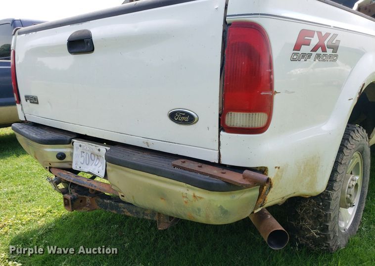 image for item IP9307 2005 Ford  F350 Super Duty  SuperCab pickup truck