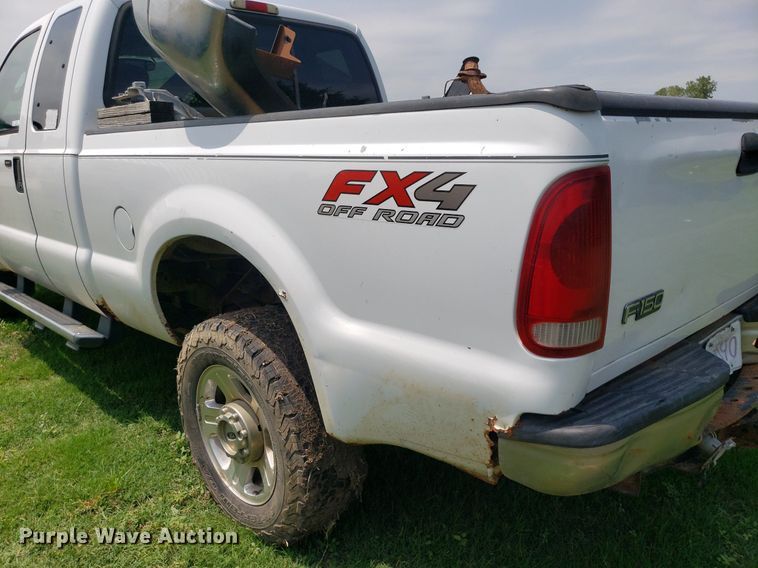 image for item IP9307 2005 Ford  F350 Super Duty  SuperCab pickup truck