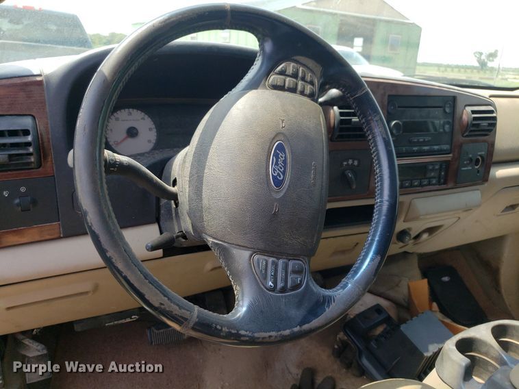 image for item IP9307 2005 Ford  F350 Super Duty  SuperCab pickup truck