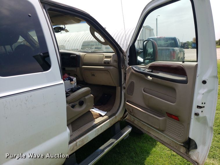 image for item IP9307 2005 Ford  F350 Super Duty  SuperCab pickup truck