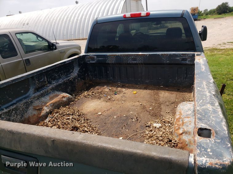 image for item IP9308 2012 GMC 2500HD  Crew Cab pickup truck