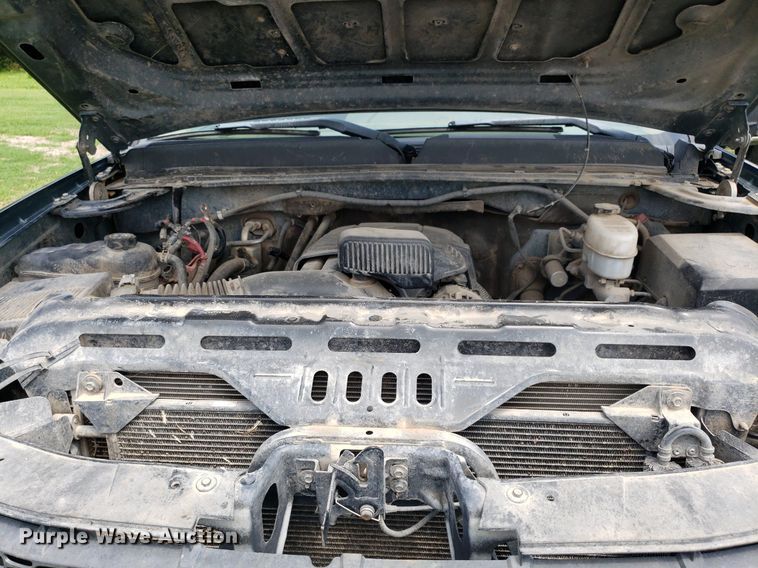 image for item IP9308 2012 GMC 2500HD  Crew Cab pickup truck