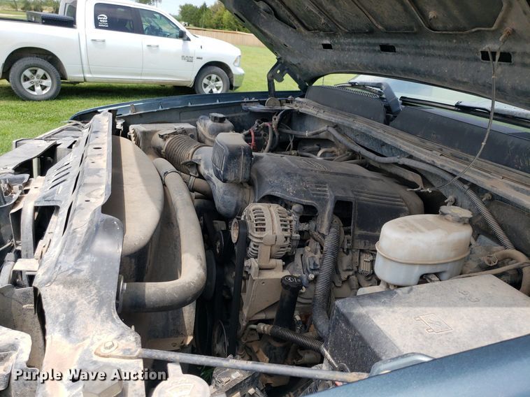 image for item IP9308 2012 GMC 2500HD  Crew Cab pickup truck