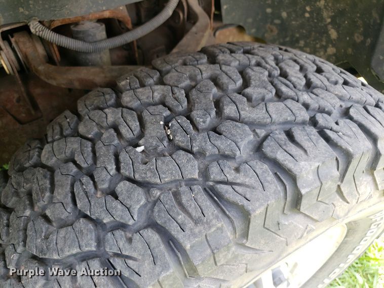 image for item IP9308 2012 GMC 2500HD  Crew Cab pickup truck