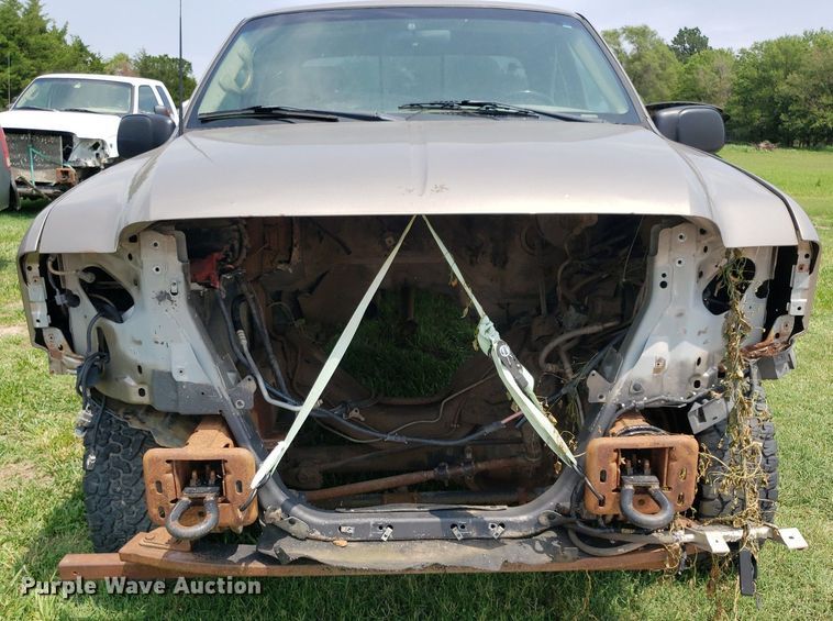 image for item IP9309 2002 Ford F250 Super Duty  SuperCab pickup truck