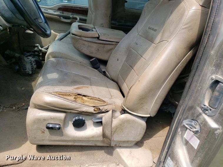 image for item IP9309 2002 Ford F250 Super Duty  SuperCab pickup truck