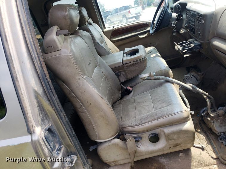 image for item IP9309 2002 Ford F250 Super Duty  SuperCab pickup truck