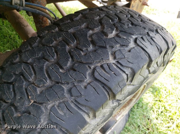 image for item IP9309 2002 Ford F250 Super Duty  SuperCab pickup truck