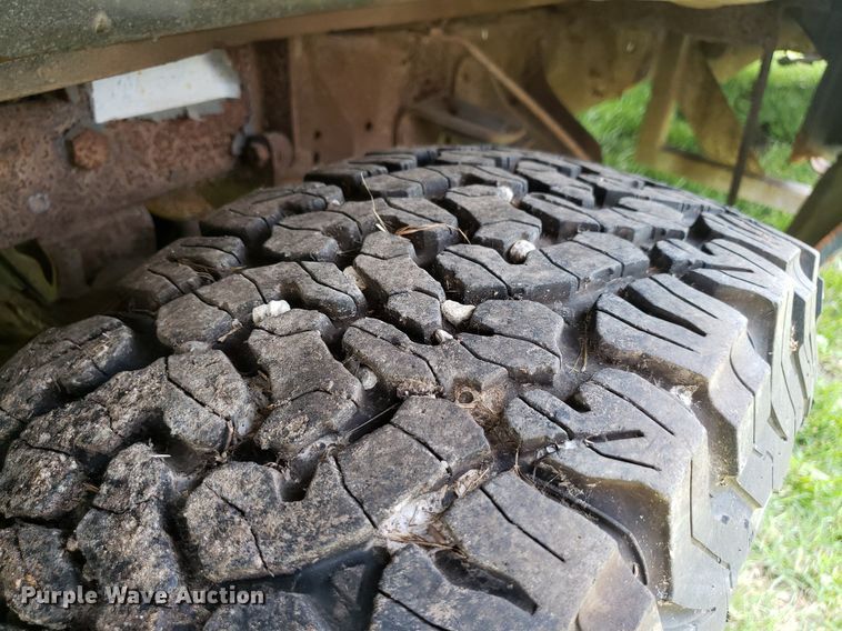 image for item IP9309 2002 Ford F250 Super Duty  SuperCab pickup truck