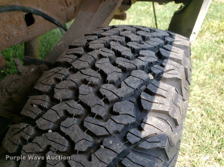 image for item IP9309 2002 Ford F250 Super Duty  SuperCab pickup truck