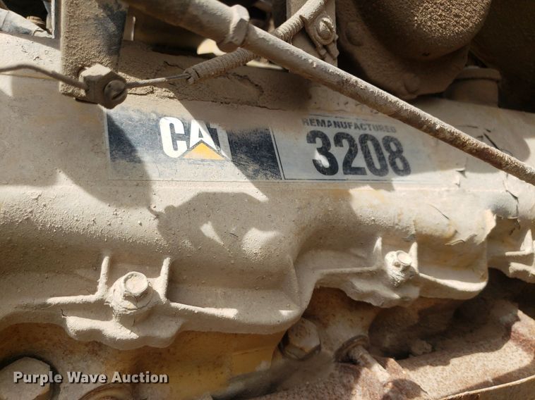 image for item IP9312 1986 Ford  LNT8000  vacuum truck