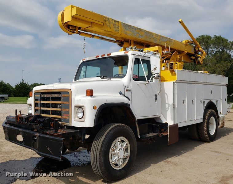 image for item IP9313 1983 International 1854  bucket truck