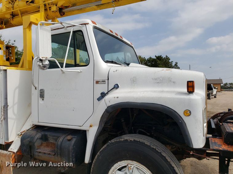 image for item IP9313 1983 International 1854  bucket truck