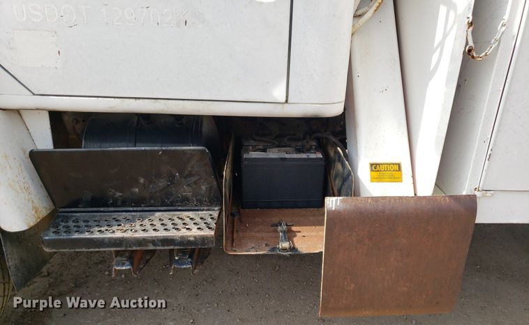 image for item IP9313 1983 International 1854  bucket truck