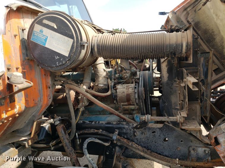 image for item IP9313 1983 International 1854  bucket truck