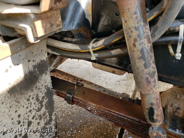 image for item IP9313 1983 International 1854  bucket truck