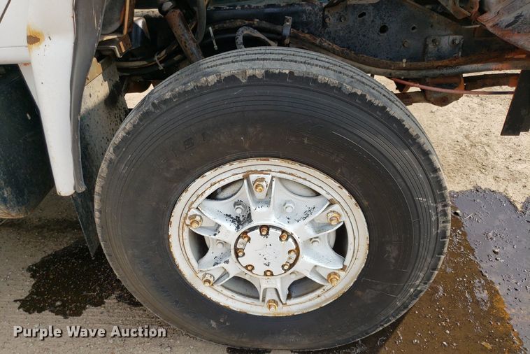 image for item IP9313 1983 International 1854  bucket truck