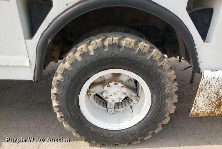 image for item IP9313 1983 International 1854  bucket truck