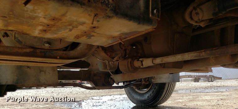 image for item IP9313 1983 International 1854  bucket truck