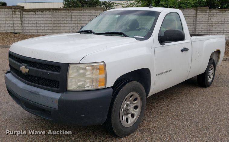 image for item IP9319 2007 Chevrolet Silverado 1500  pickup truck