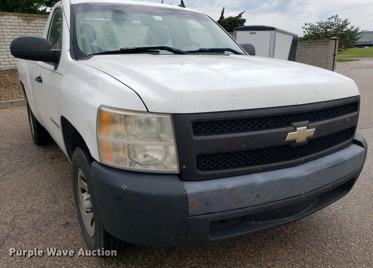 image for item IP9319 2007 Chevrolet Silverado 1500  pickup truck
