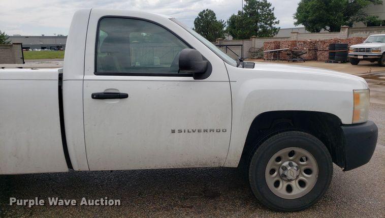 image for item IP9319 2007 Chevrolet Silverado 1500  pickup truck