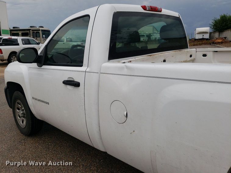 image for item IP9319 2007 Chevrolet Silverado 1500  pickup truck