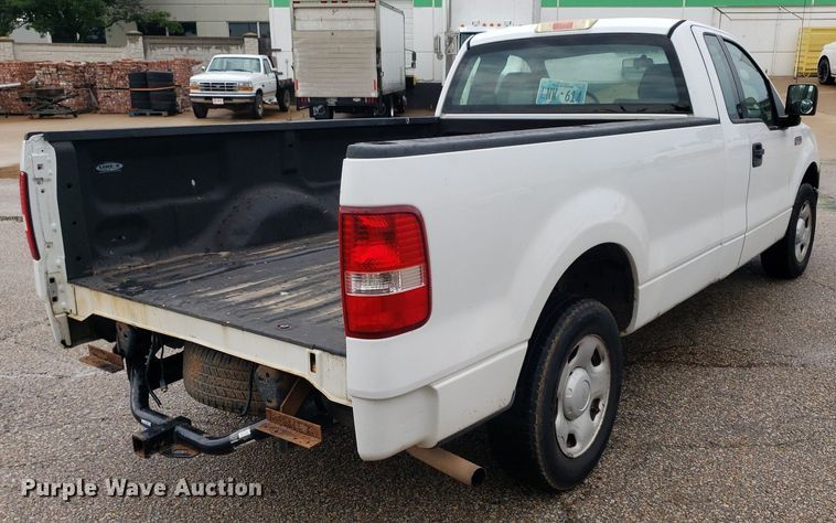 image for item IP9320 2005 Ford F150  pickup truck