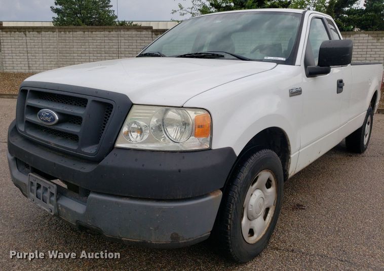 image for item IP9320 2005 Ford F150  pickup truck