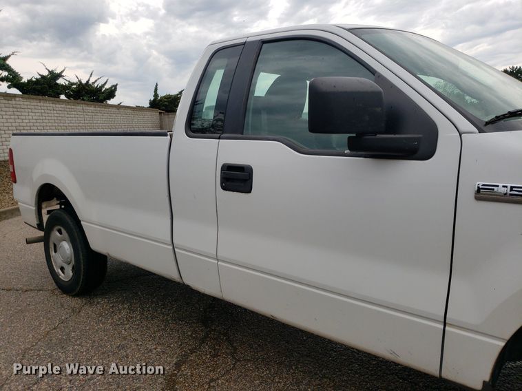 image for item IP9320 2005 Ford F150  pickup truck