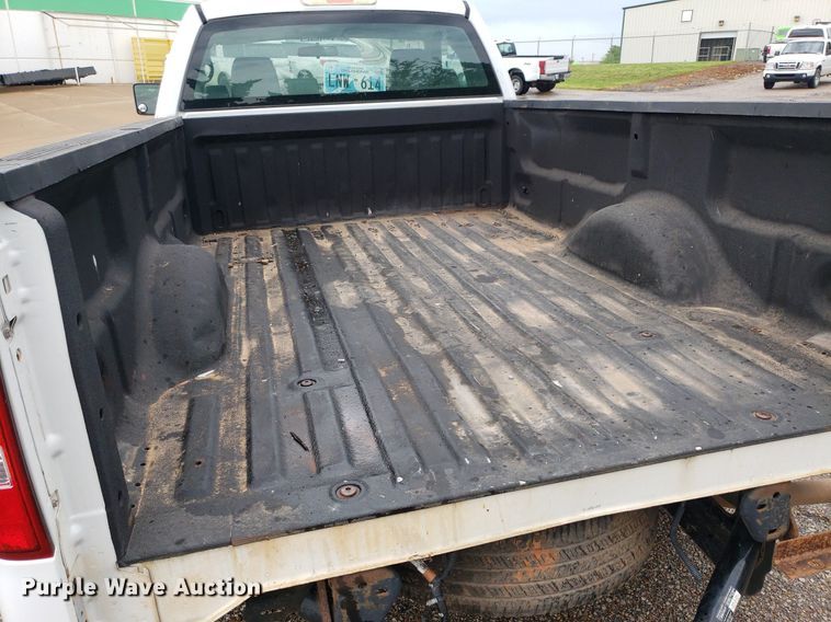 image for item IP9320 2005 Ford F150  pickup truck