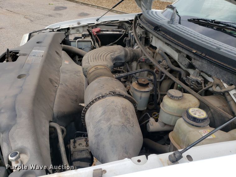 image for item IP9320 2005 Ford F150  pickup truck