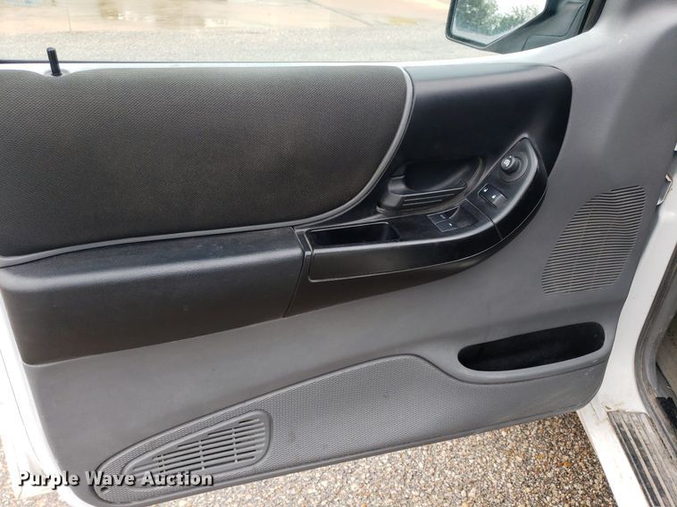 image for item IP9321 2010 Ford Ranger  SuperCab pickup truck