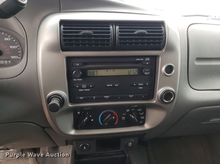 image for item IP9321 2010 Ford Ranger  SuperCab pickup truck