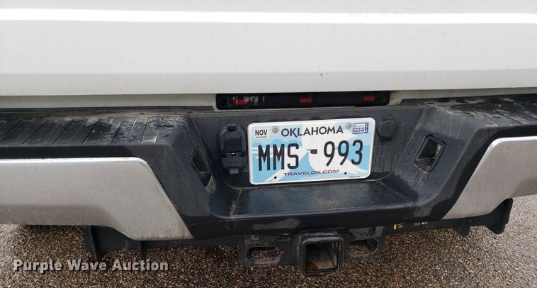 image for item IP9322 2021 Ford  F350 Super Duty  Crew Cab pickup truck