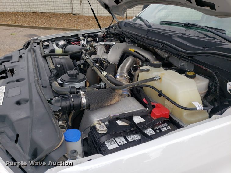 image for item IP9322 2021 Ford  F350 Super Duty  Crew Cab pickup truck