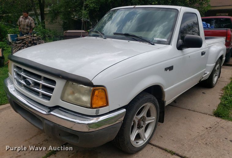 image for item IP9323 2001 Ford Ranger  pickup truck