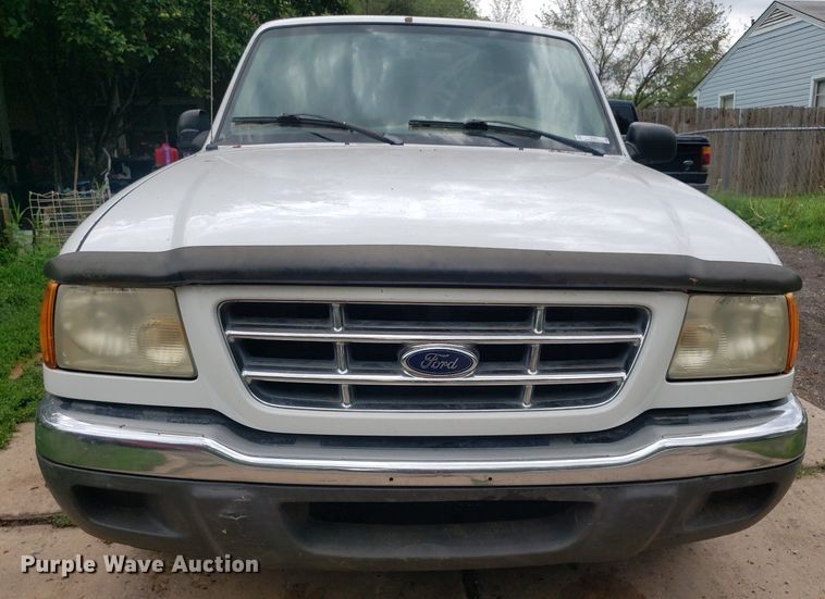 image for item IP9323 2001 Ford Ranger  pickup truck