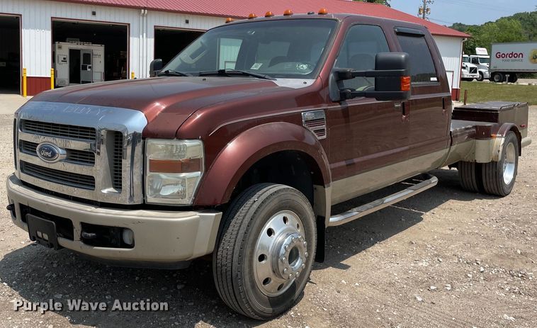 image for item JL9811 2008 Ford F450 Super Duty Lariat  Crew Cab flatbed truck