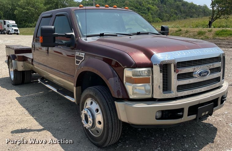 image for item JL9811 2008 Ford F450 Super Duty Lariat  Crew Cab flatbed truck