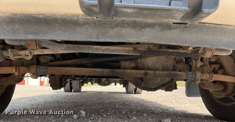 image for item JL9811 2008 Ford F450 Super Duty Lariat  Crew Cab flatbed truck