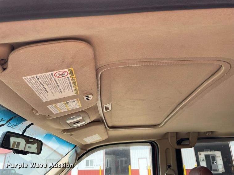 image for item JL9811 2008 Ford F450 Super Duty Lariat  Crew Cab flatbed truck