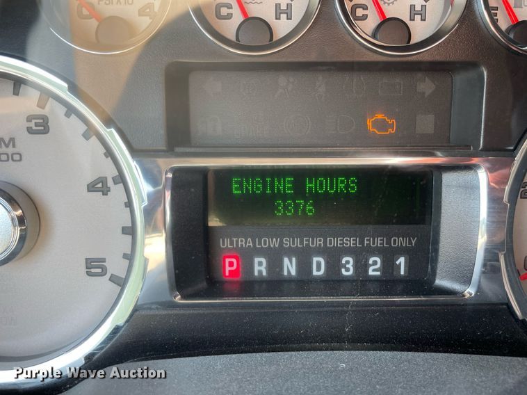 image for item JL9811 2008 Ford F450 Super Duty Lariat  Crew Cab flatbed truck